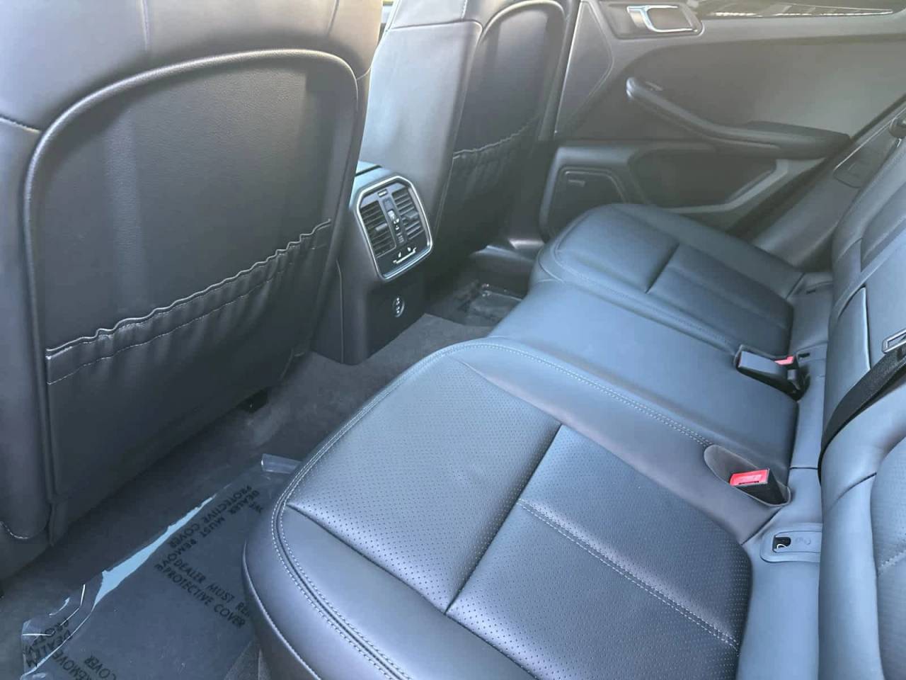 2025 Porsche Macan AWD