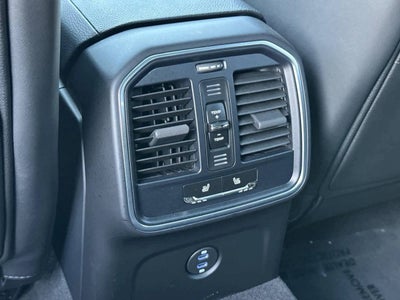 2025 Porsche Macan AWD