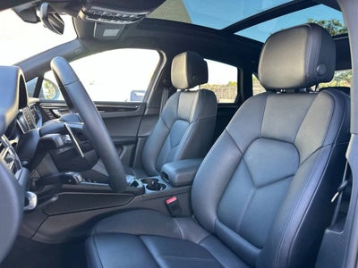 2025 Porsche Macan AWD