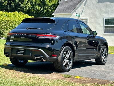 2025 Porsche Macan Macan