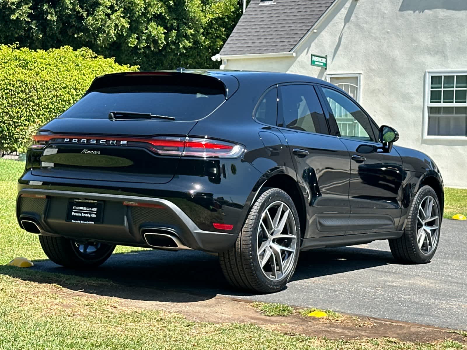 2025 Porsche Macan Macan