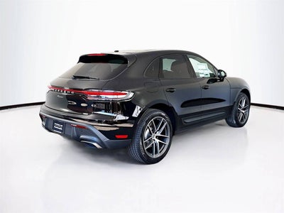 2025 Porsche Macan Base
