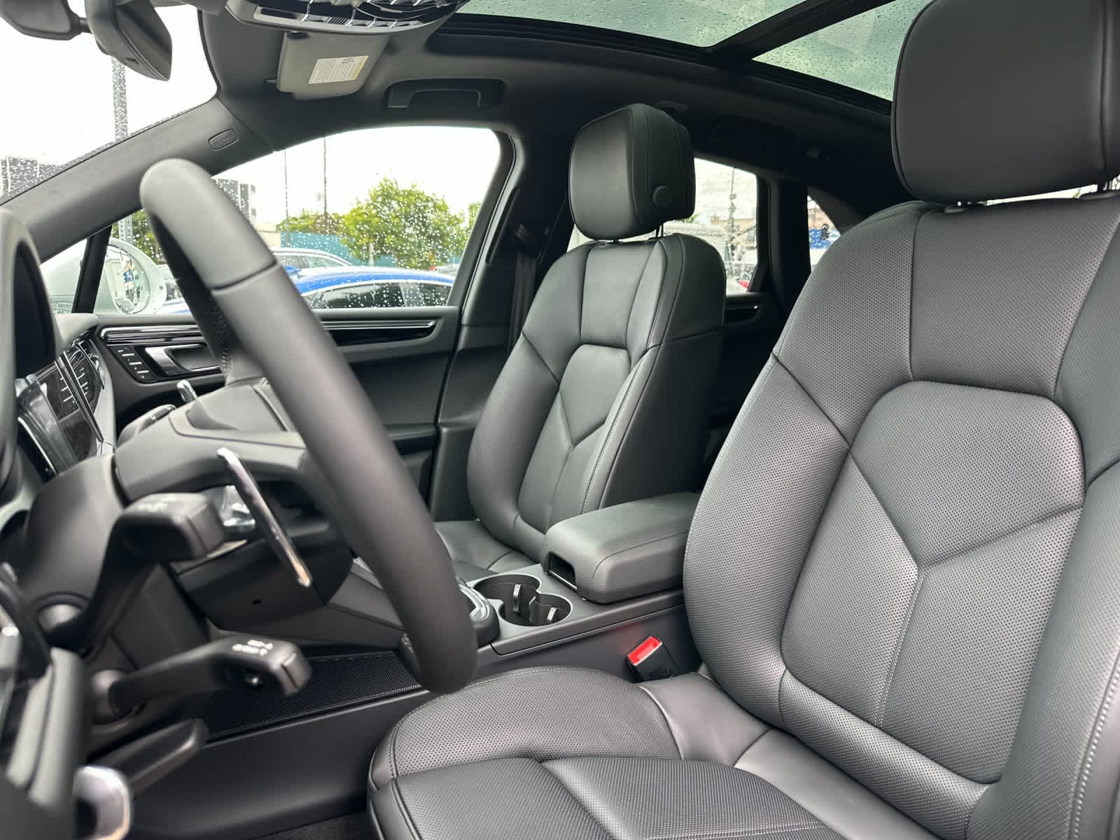2025 Porsche Macan Macan