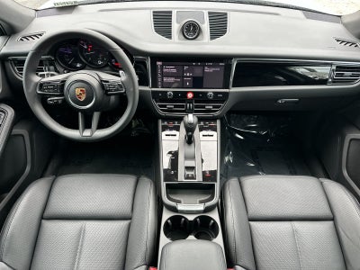 2025 Porsche Macan Macan