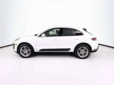 2025 Porsche Macan Base