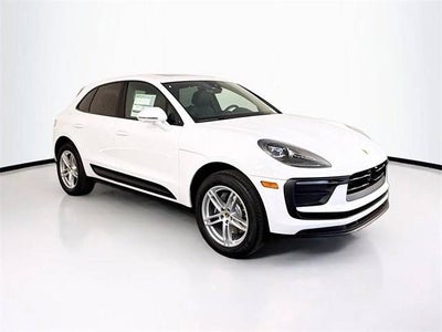 2025 Porsche Macan Base