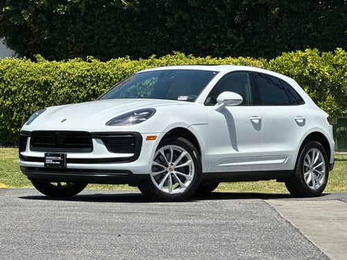 2025 Porsche Macan Base