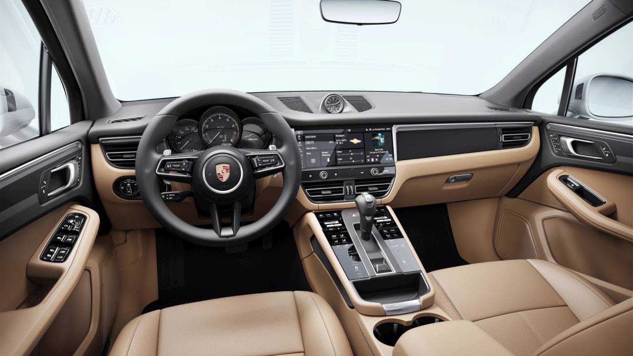 2025 Porsche Macan Base