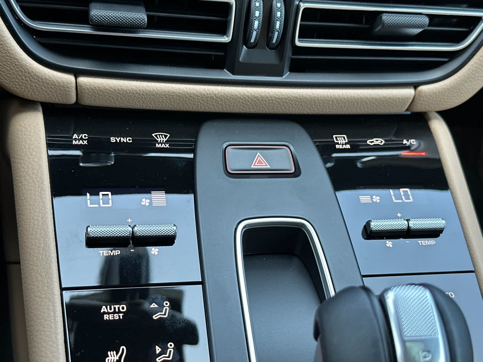 2025 Porsche Macan Macan