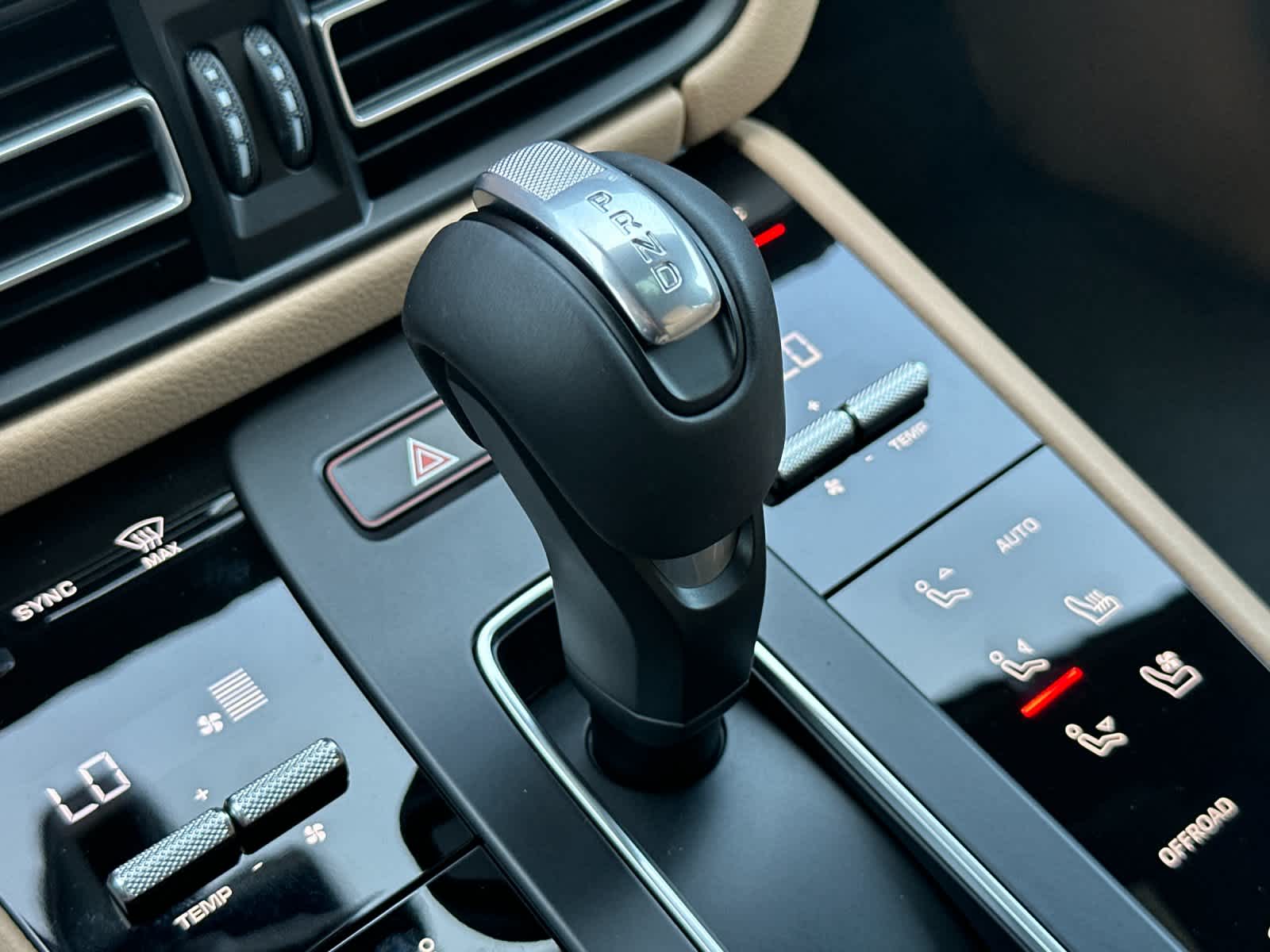 2025 Porsche Macan Macan