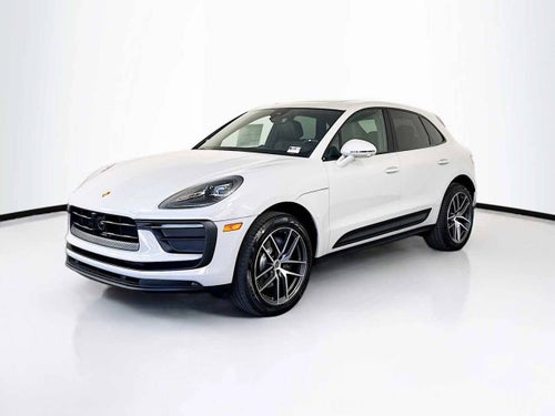2026 Porsche Macan AWD