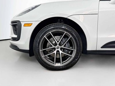 2026 Porsche Macan AWD