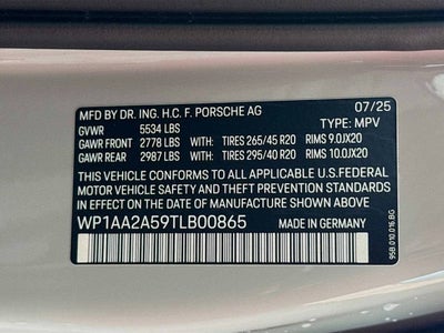 2026 Porsche Macan AWD