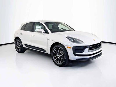 2026 Porsche Macan AWD