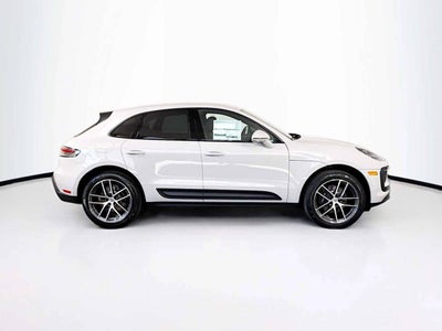 2026 Porsche Macan AWD