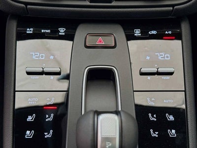 2026 Porsche Macan AWD