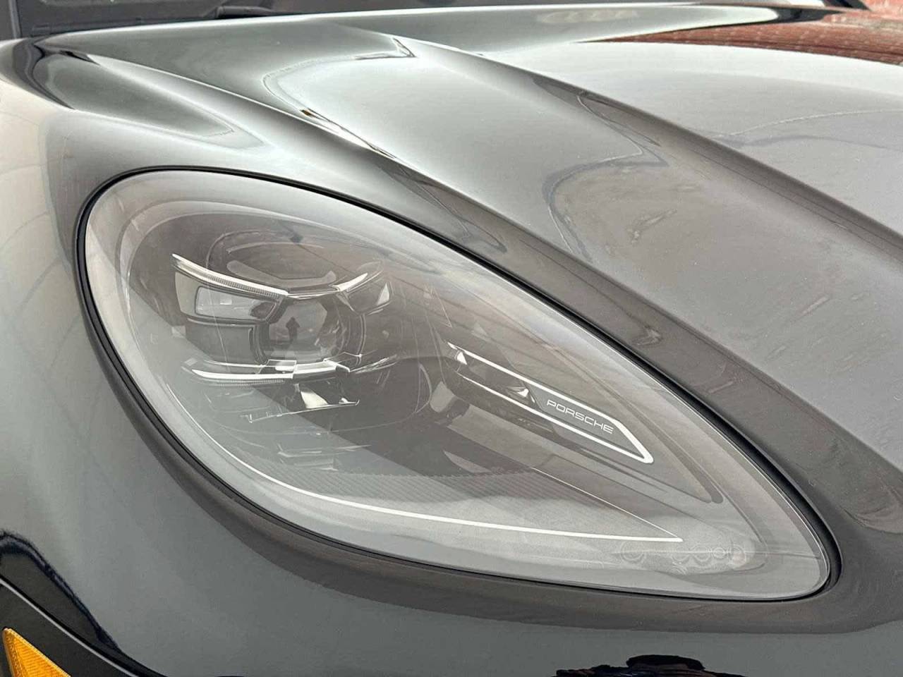 2026 Porsche Macan AWD