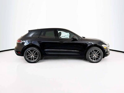 2026 Porsche Macan AWD