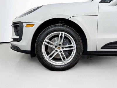 2026 Porsche Macan AWD