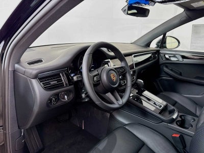 2026 Porsche Macan Macan