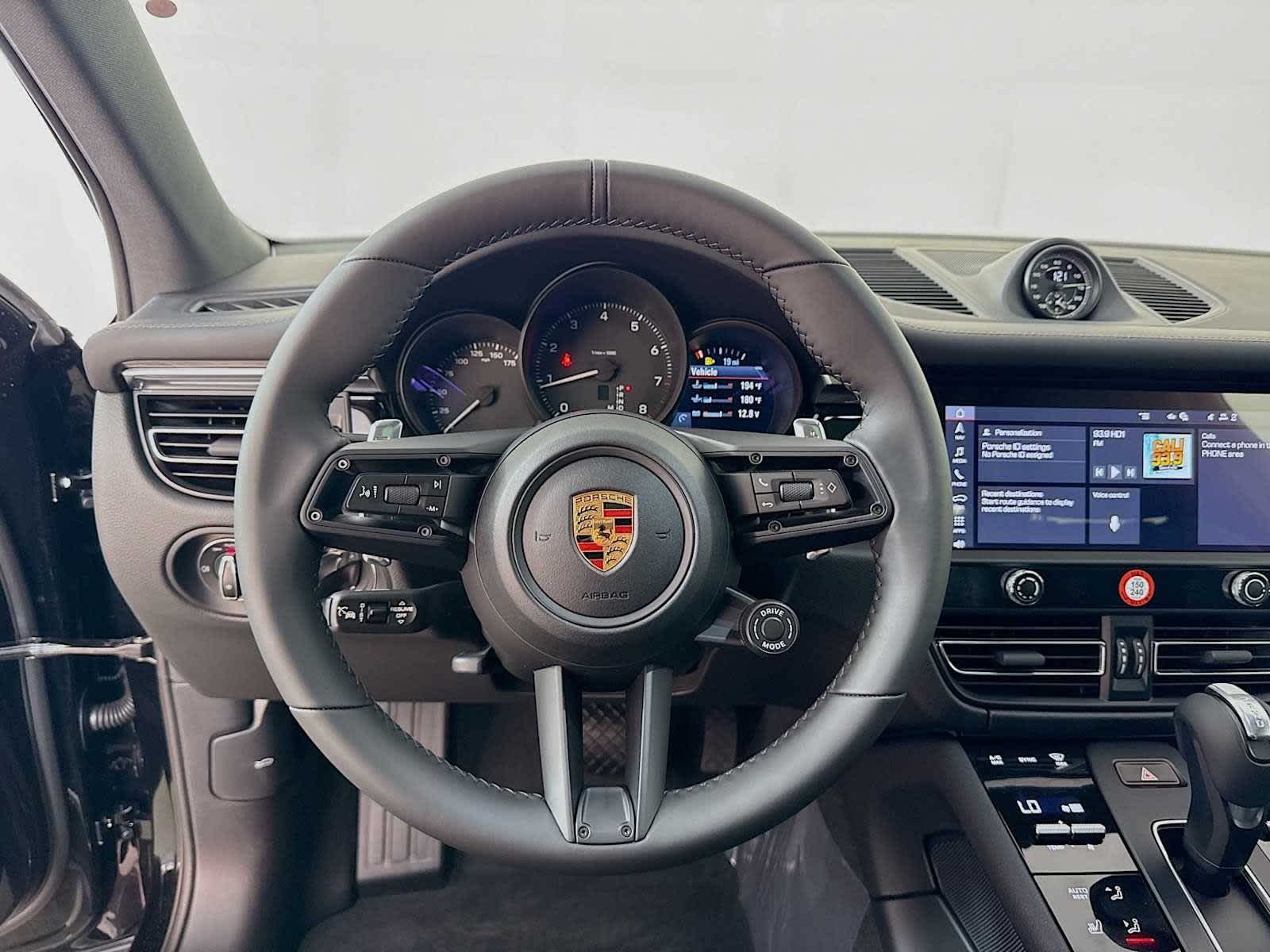 2026 Porsche Macan Macan