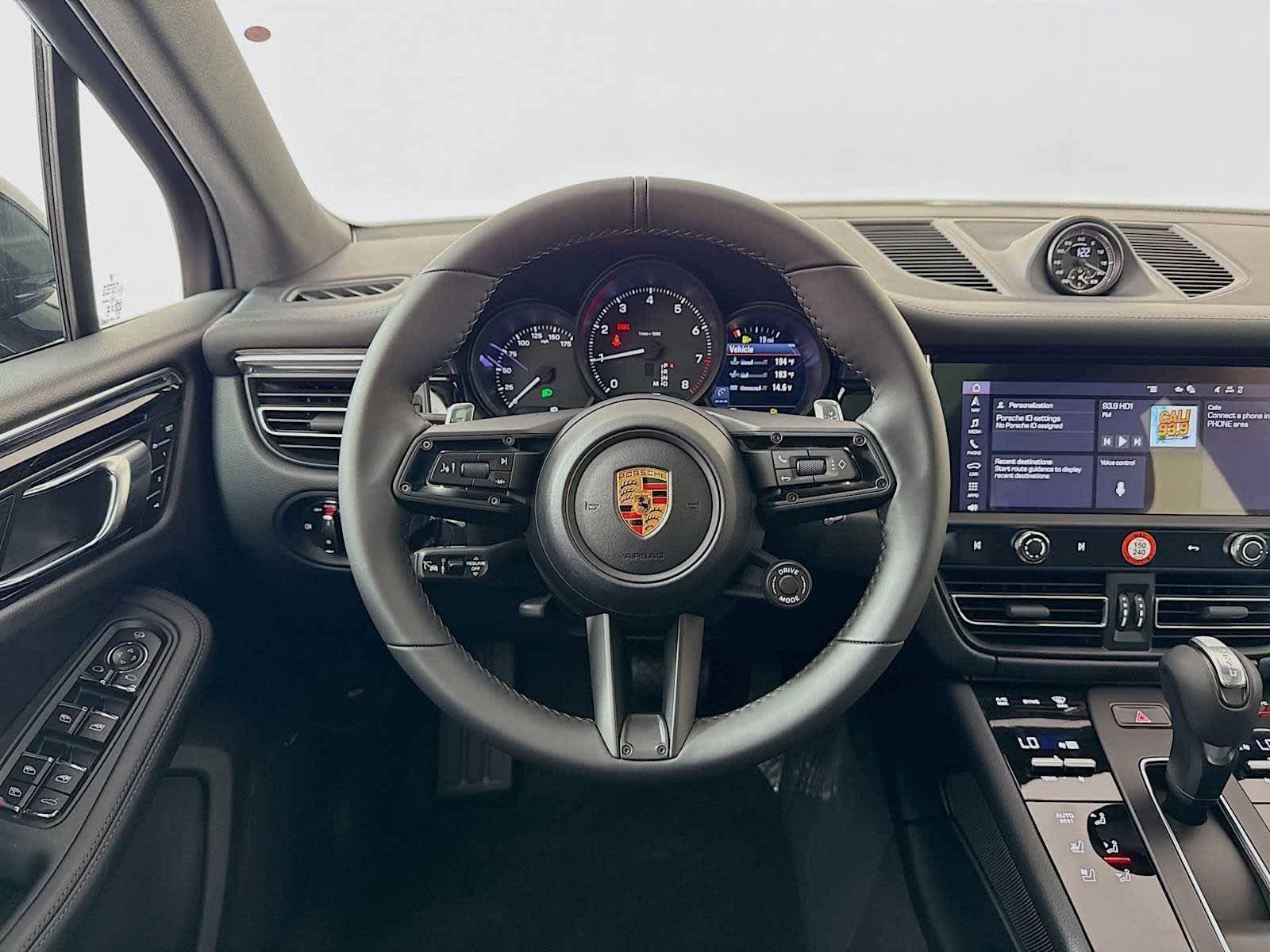2026 Porsche Macan Macan