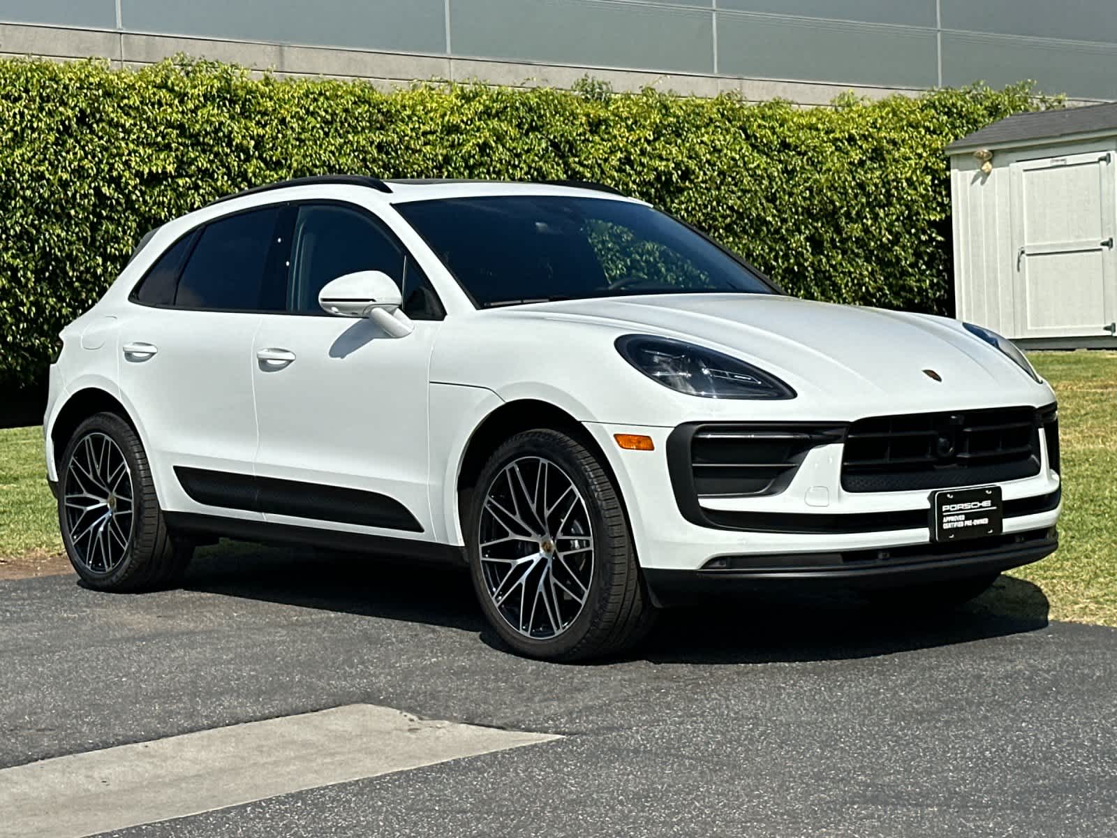 2026 Porsche Macan Macan