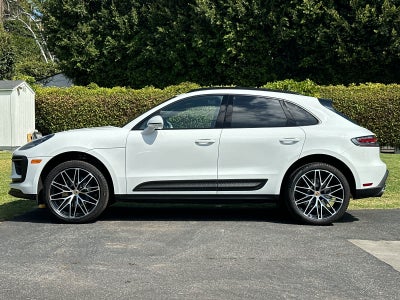 2026 Porsche Macan Macan