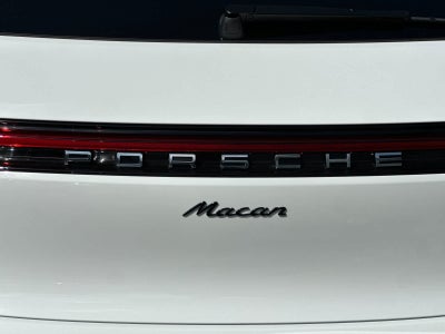 2026 Porsche Macan Macan