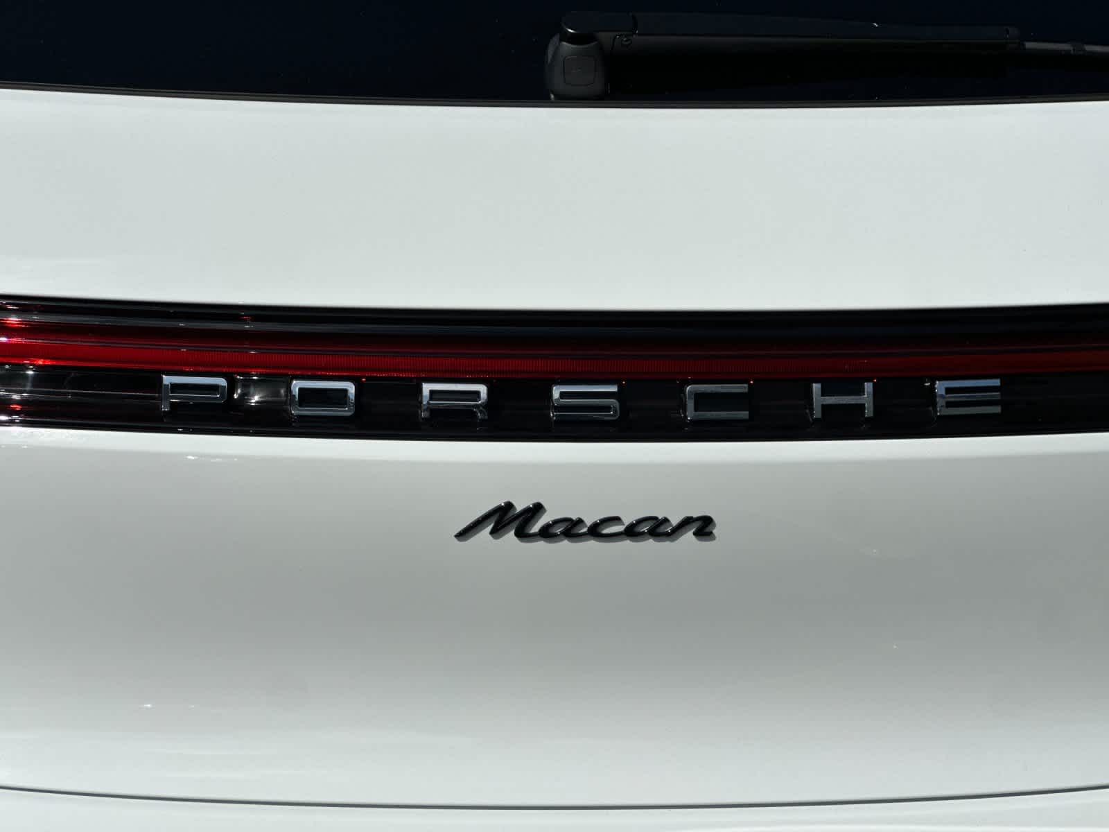 2026 Porsche Macan Macan