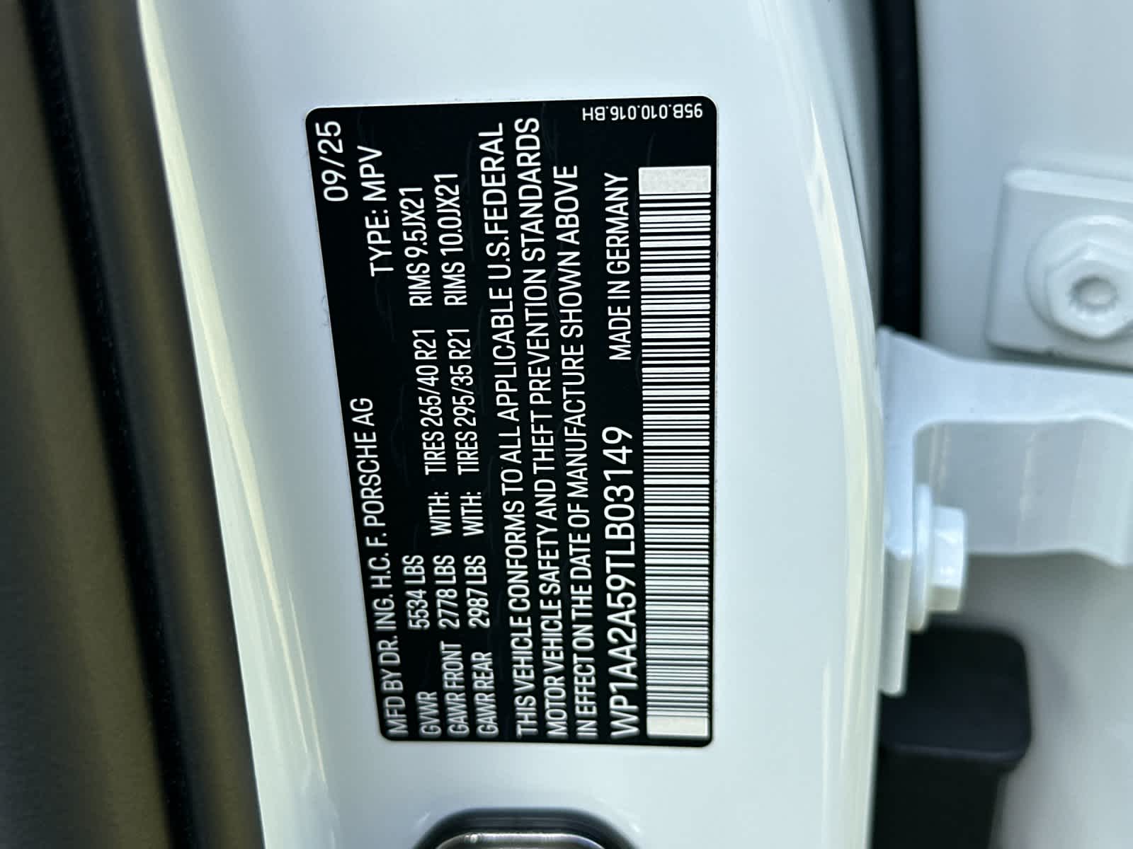 2026 Porsche Macan Macan
