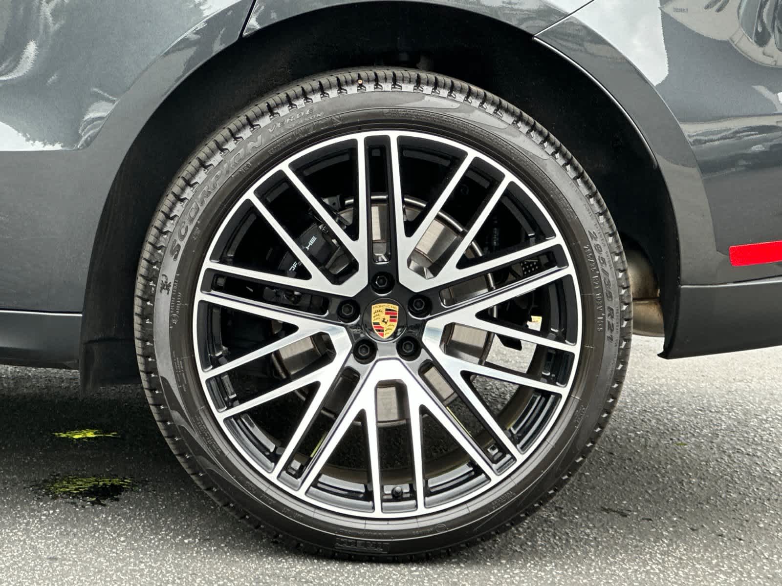 2026 Porsche Macan Base