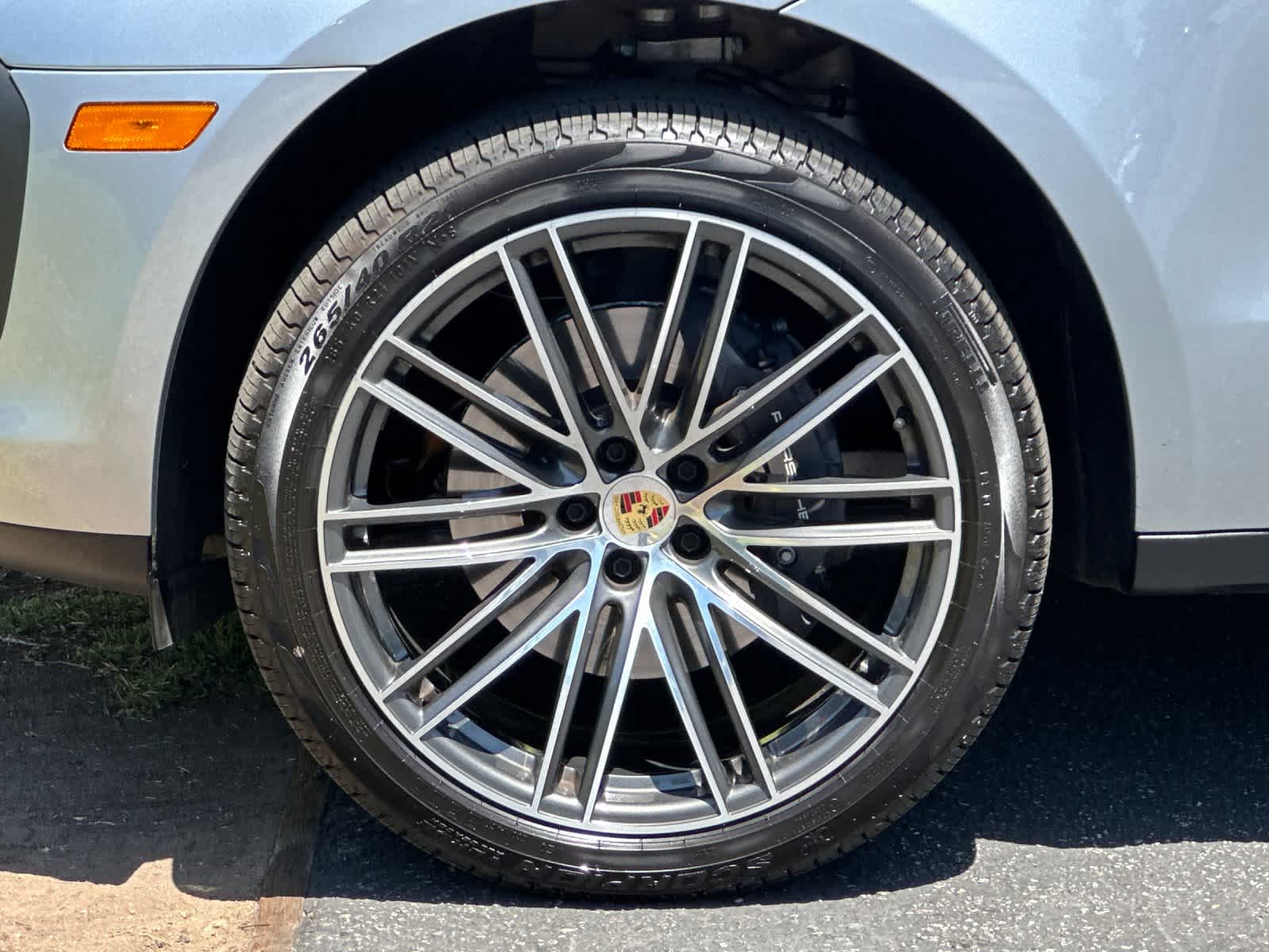 2026 Porsche Macan Base