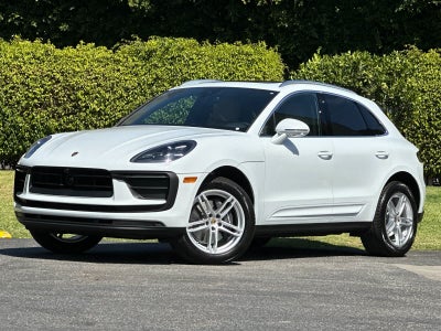 2026 Porsche Macan Macan
