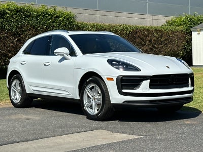 2026 Porsche Macan Macan