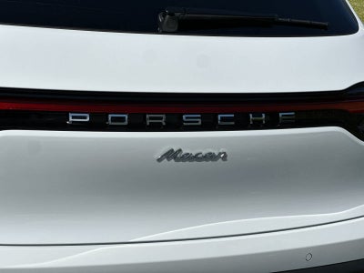 2026 Porsche Macan Macan