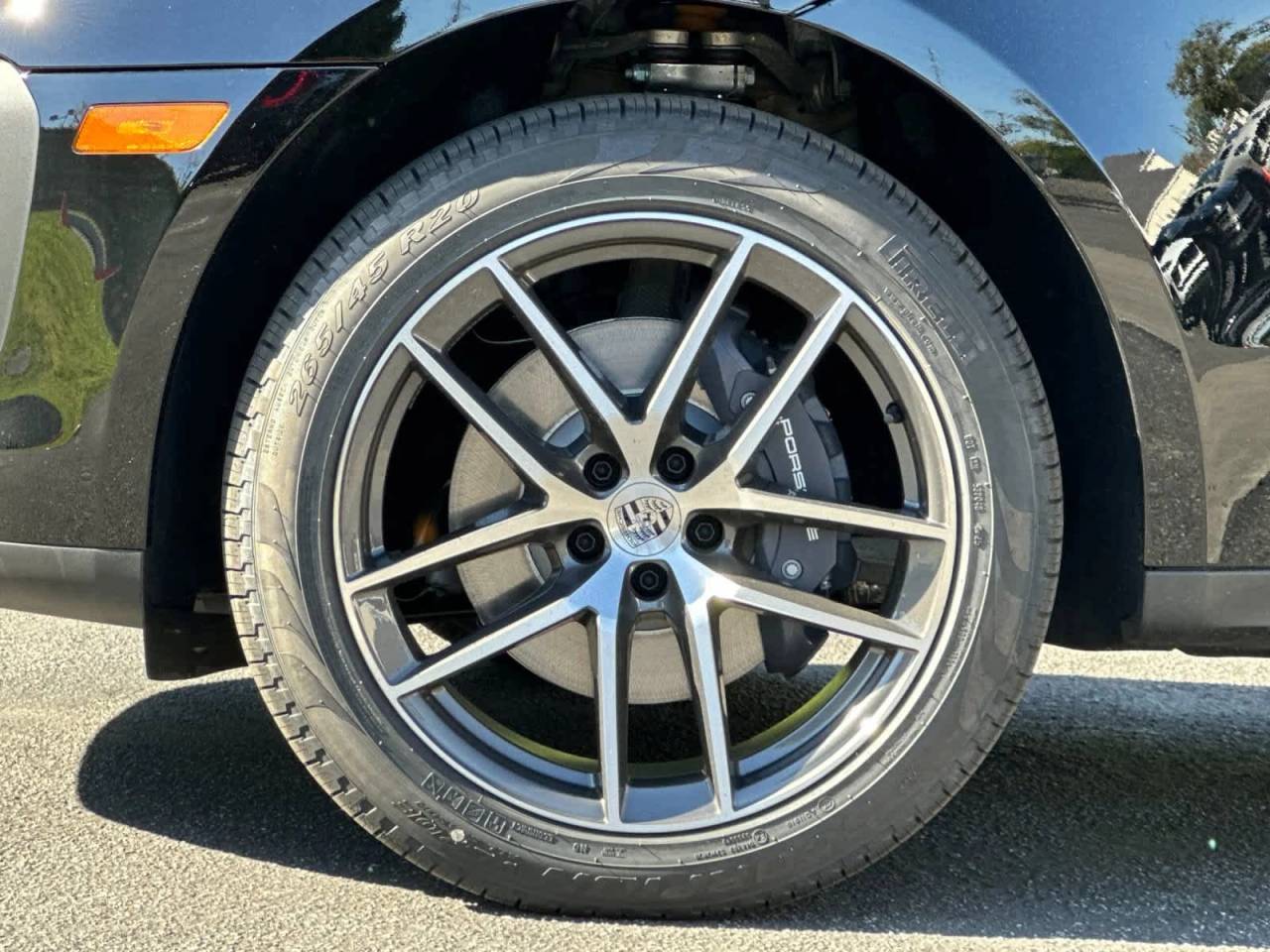 2026 Porsche Macan Base