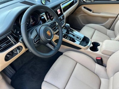 2026 Porsche Macan AWD