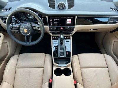 2026 Porsche Macan AWD