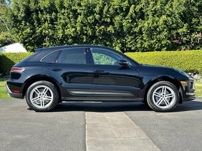 2026 Porsche Macan AWD