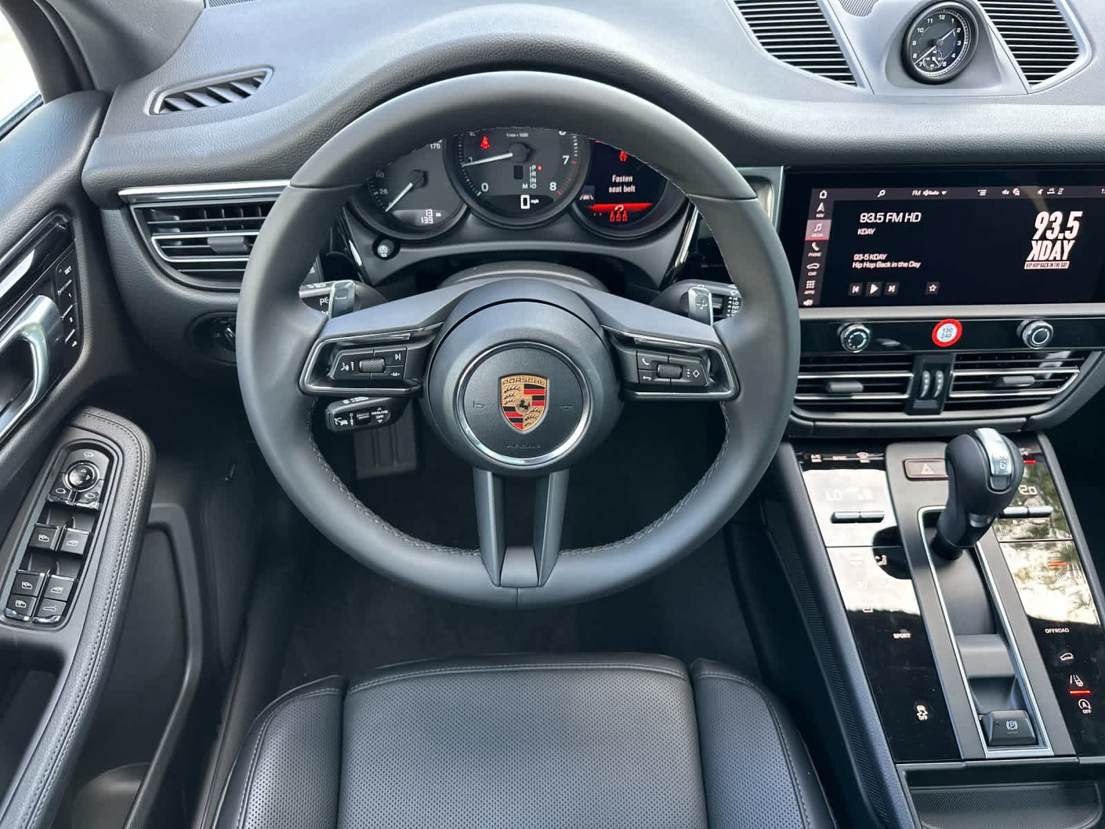 2026 Porsche Macan AWD