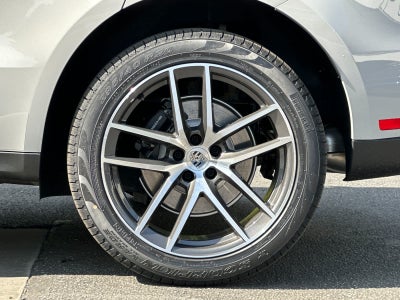 2026 Porsche Macan AWD