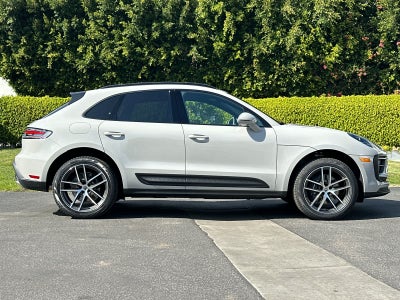 2026 Porsche Macan AWD