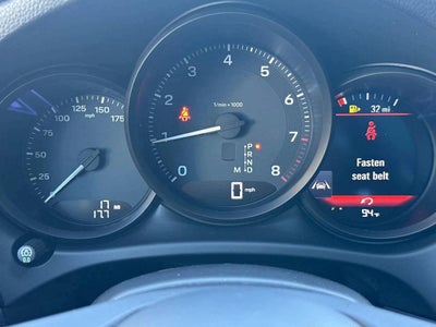 2026 Porsche Macan Base