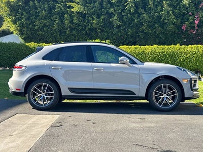 2026 Porsche Macan Base