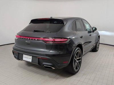 2026 Porsche Macan Base