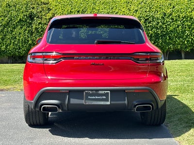 2026 Porsche Macan Base
