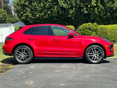 2026 Porsche Macan Base