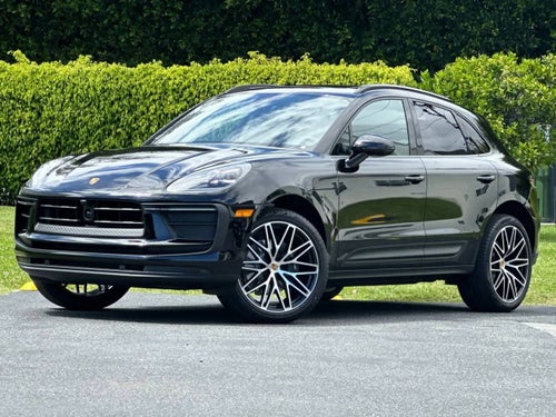 2026 Porsche Macan Base