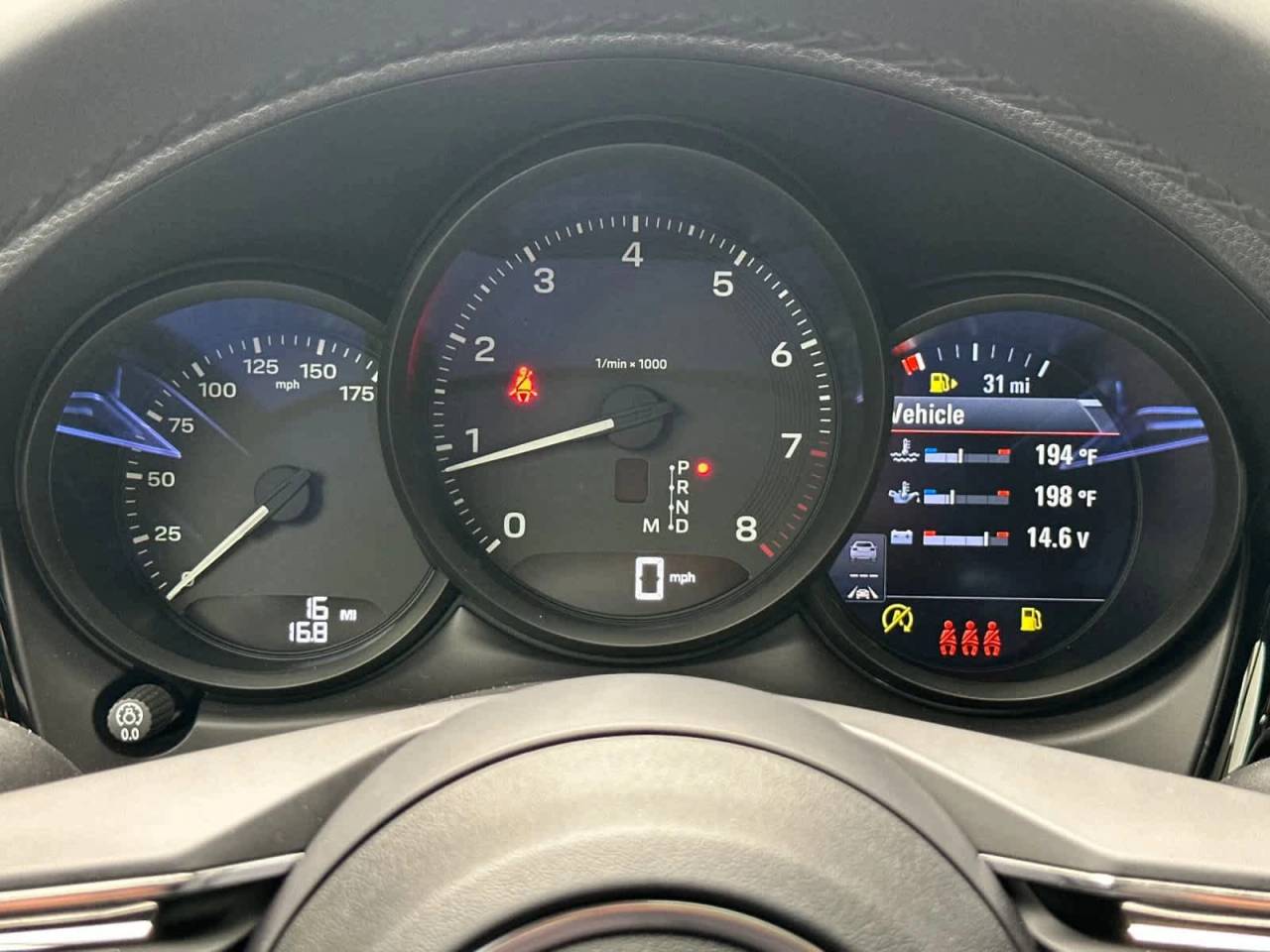 2026 Porsche Macan Base